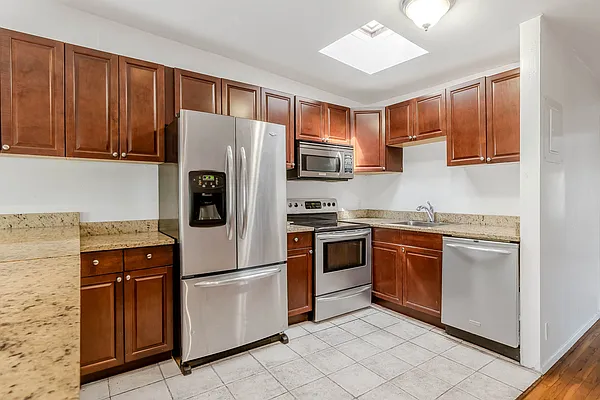 Rented by Modern Spaces | media 10