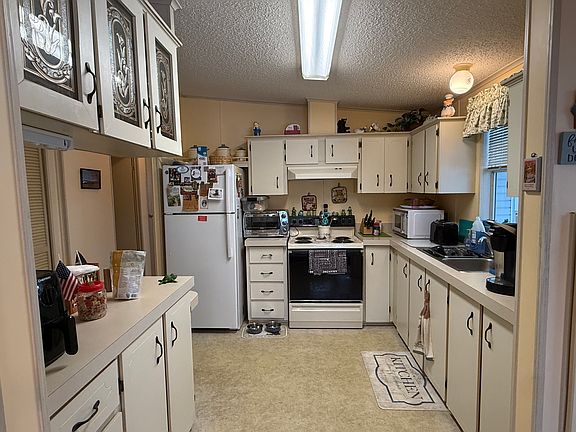 3rd image of 348 Buttonwood Dr #2221