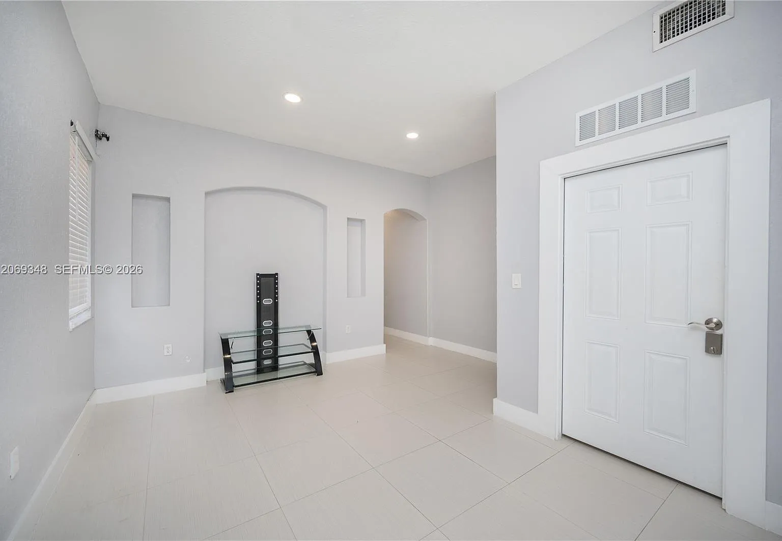 C B Palms — Photo 2