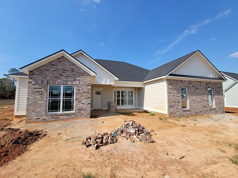 1st image of 212-33 Hollister Dr