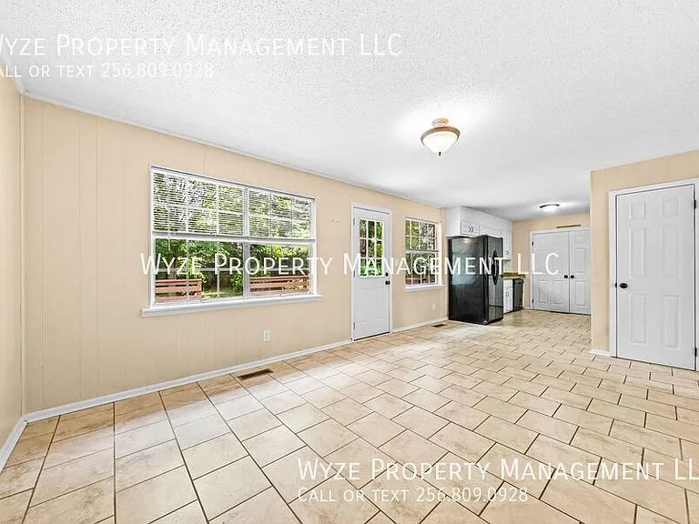 2213 Cecille Dr SW — Photo 25