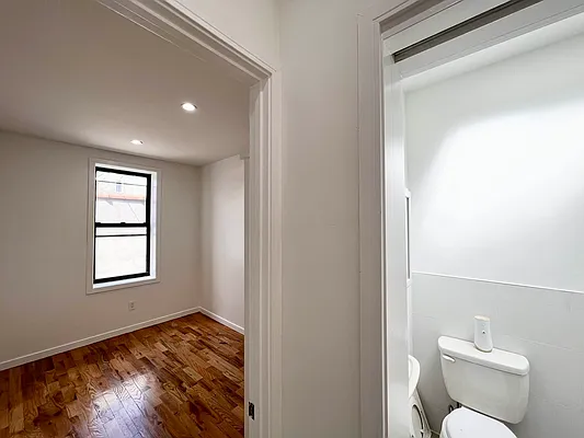 Rented by Pear NYC LLC | media 16