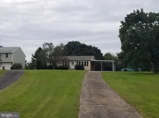 39 Burgners Mill Rd, Carlisle, PA 17015