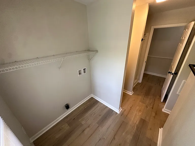 9506 Fuller Rd — Photo 23