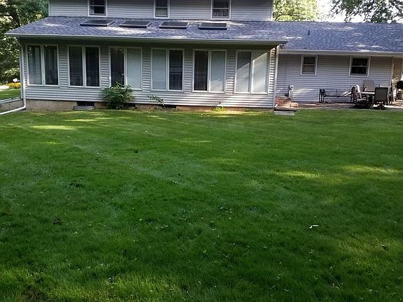 2nd image of 5391 Yellowstone Dr