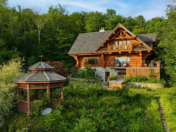 790 Chemin Old Orch, Sutton, QC J0E 2K0