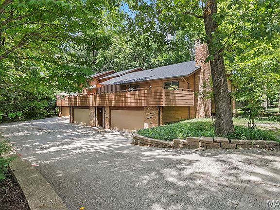 5th image of 1529 Autumn Leaf Dr