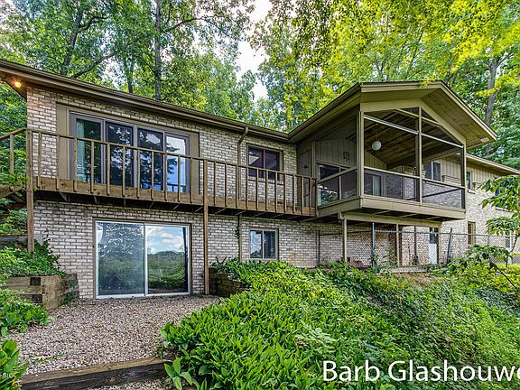 3rd image of 1955 Forest Shores Dr SE