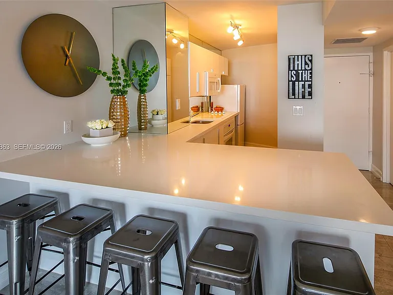 2899 Collins Ave #617 — Photo 2