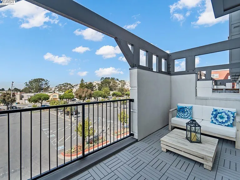 8200 Oceanview Ter #104 — Photo 17