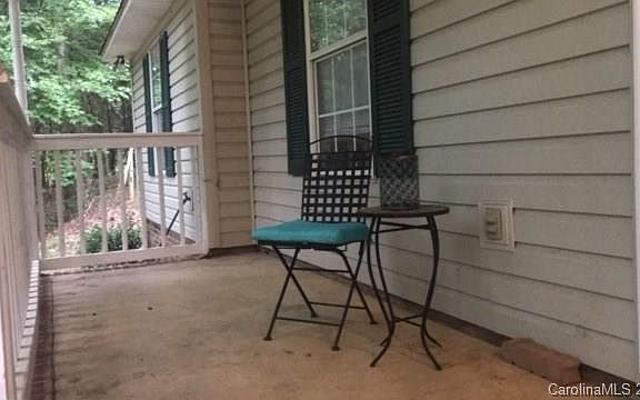 2nd image of 1308 Copper Creek Ln
