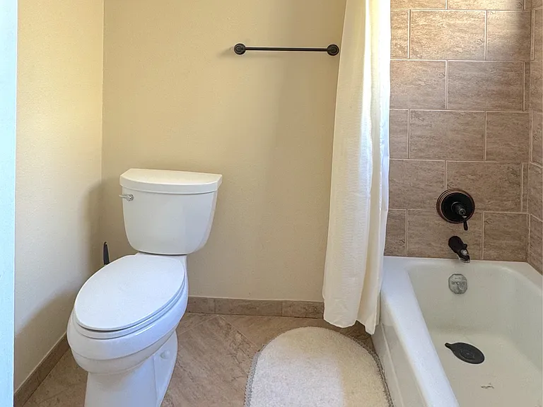 2542 Lindenwood Dr #2542 — Photo 13