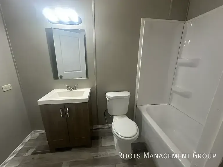 310 Hester Ave #107 — Photo 8