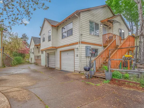 11905-11907 SE Schiller St, Portland, OR 97266