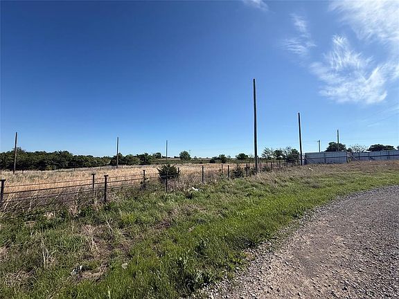 3rd image of 51901 S 34900th Rd