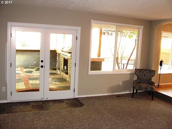 3rd image of 6205 NE 19th Ave