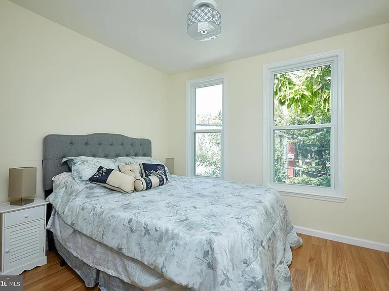 1102 Trinidad Ave NE — Photo 18