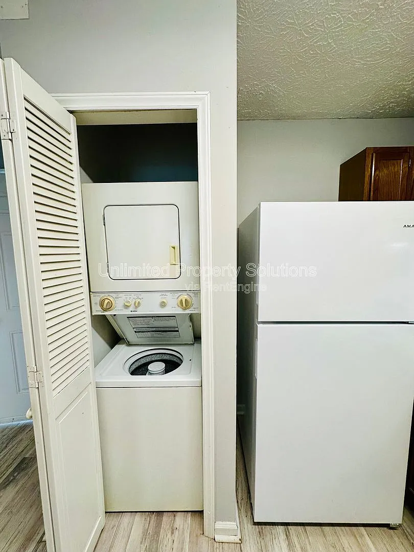 2 bed, 2.0 bath, $1,600 — Photo 4