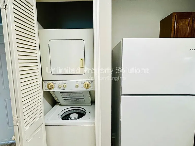 207 Sunn Aire Ct #C — Photo 4