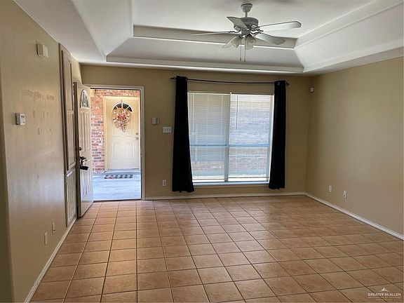 4th image of 623 S Dfw Dr APT 1