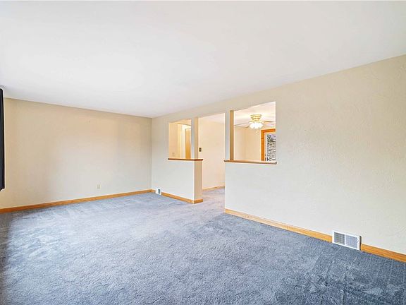 4th image of 5608 Diann Dr