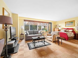 Lincoln Terrace, New York, NY 10023