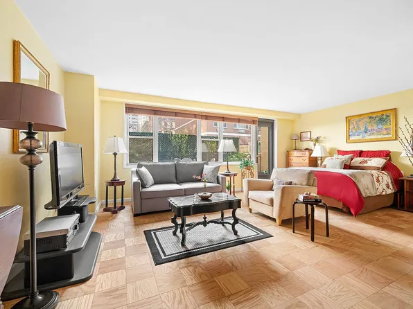 165 W 66th St APT 2R, New York, NY 10023