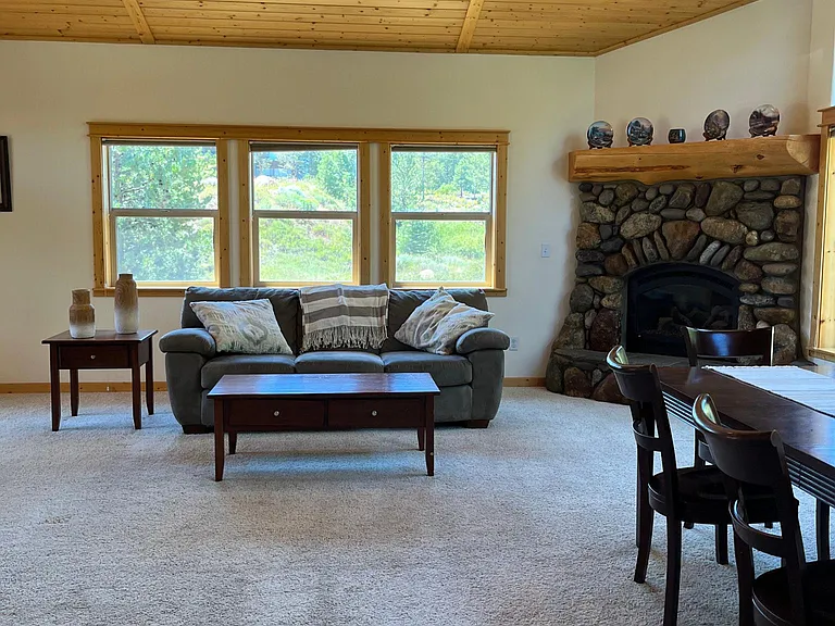 14107 Northwoods Blvd — Photo 2