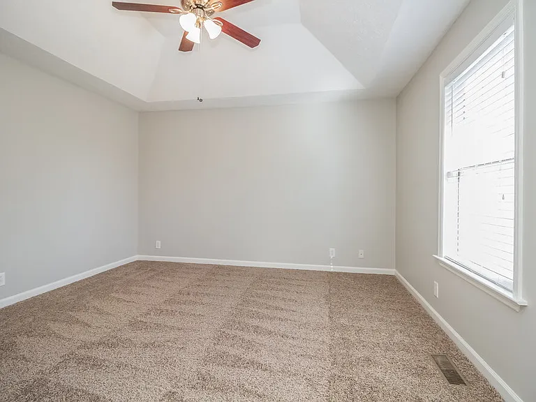 3261 Clapham Rd — Photo 11