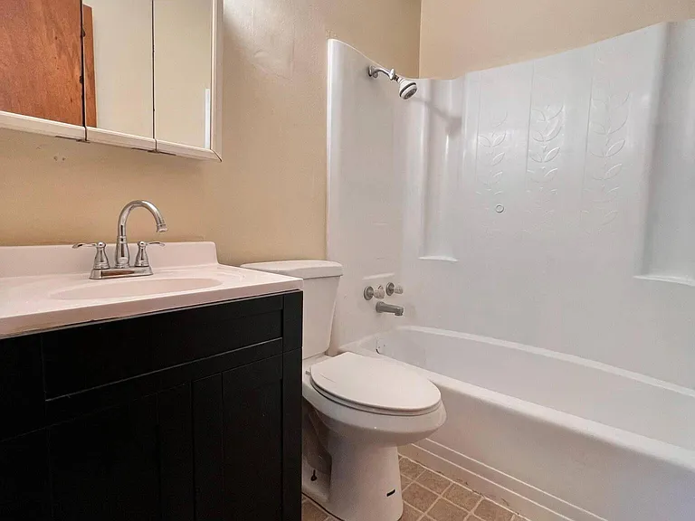 303 S Madison St #1 — Photo 2