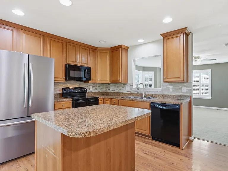69 Carnegie Links Dr — Photo 5