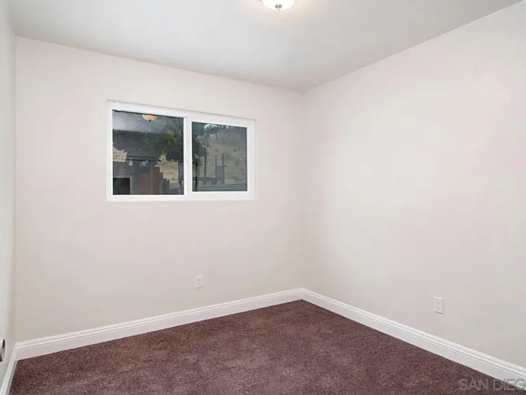 5835 Division St — Photo 20