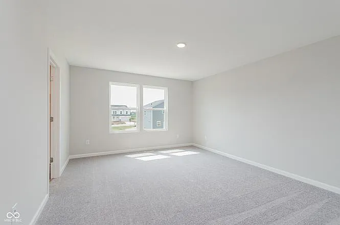 3807 Sterling Dr — Photo 9