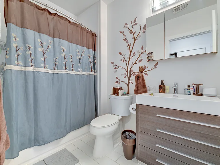 435 R St NW #302 — Photo 11