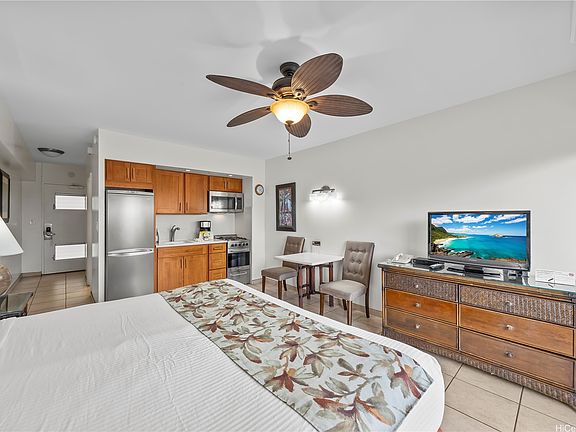 5th image of 2161 Kalia Rd APT 615