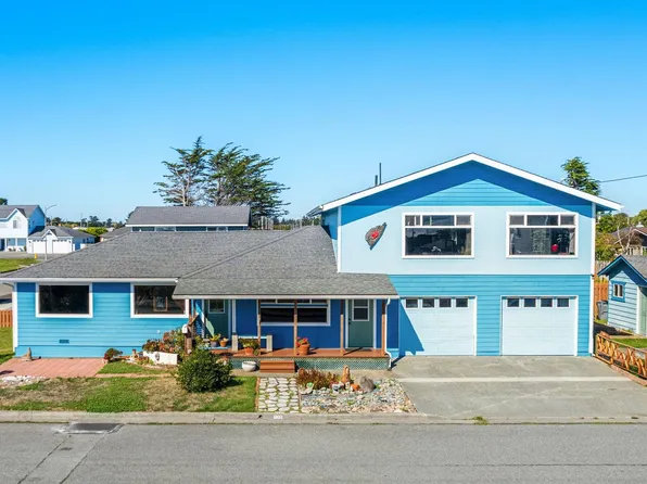 278 W 8th St, Crescent City, CA 95531