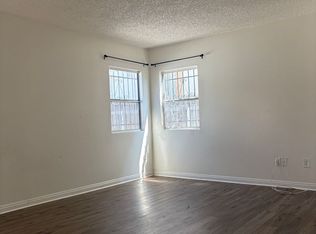 736 W Century Blvd, Los Angeles, CA 90044