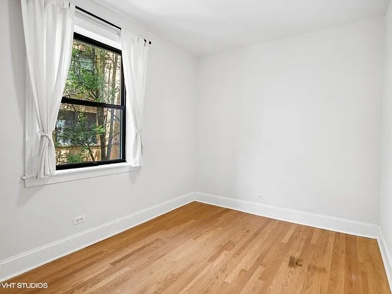 7635 N Greenview Ave #1W — Photo 11