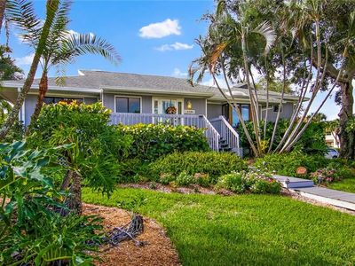 210 11th St E, Tierra Verde, FL, 33715