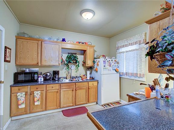 5th image of 1531 Buena Vista St