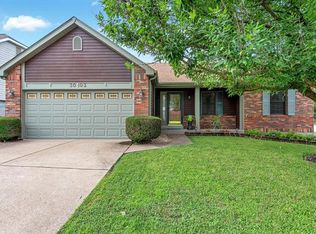 3003 Becker Crossing Dr, Saint Louis, MO 63129