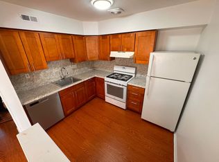 1013 Red Lion Rd, Philadelphia, PA 19115