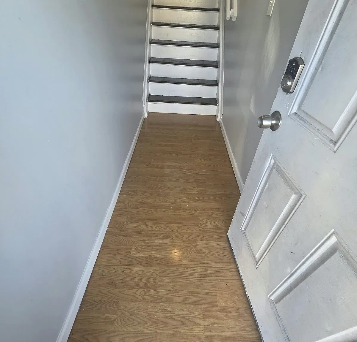 3 bed, 1100 sqft, $1,975 — Photo 4