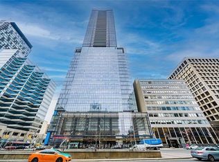 488 University Ave #2516, Toronto, ON M5G 0C1