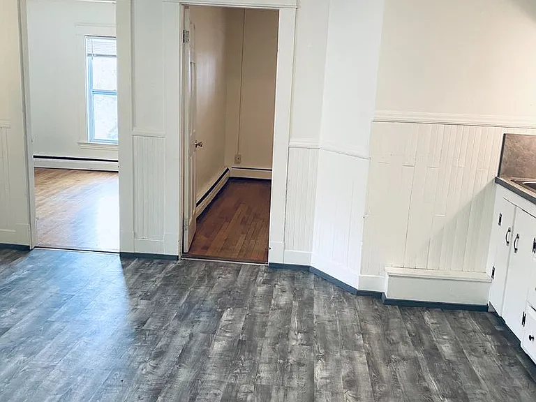 75 Washington St — Photo 12