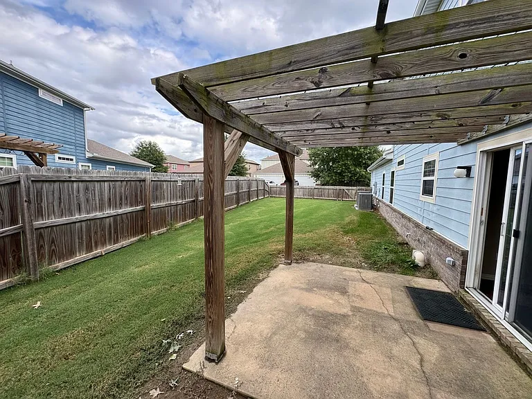 626 N Tennyson Ln — Photo 28