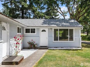 9221-9223 N Lake Dr SW, Lakewood, WA 98498