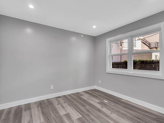 5th image of 1300 Fulton St #4
