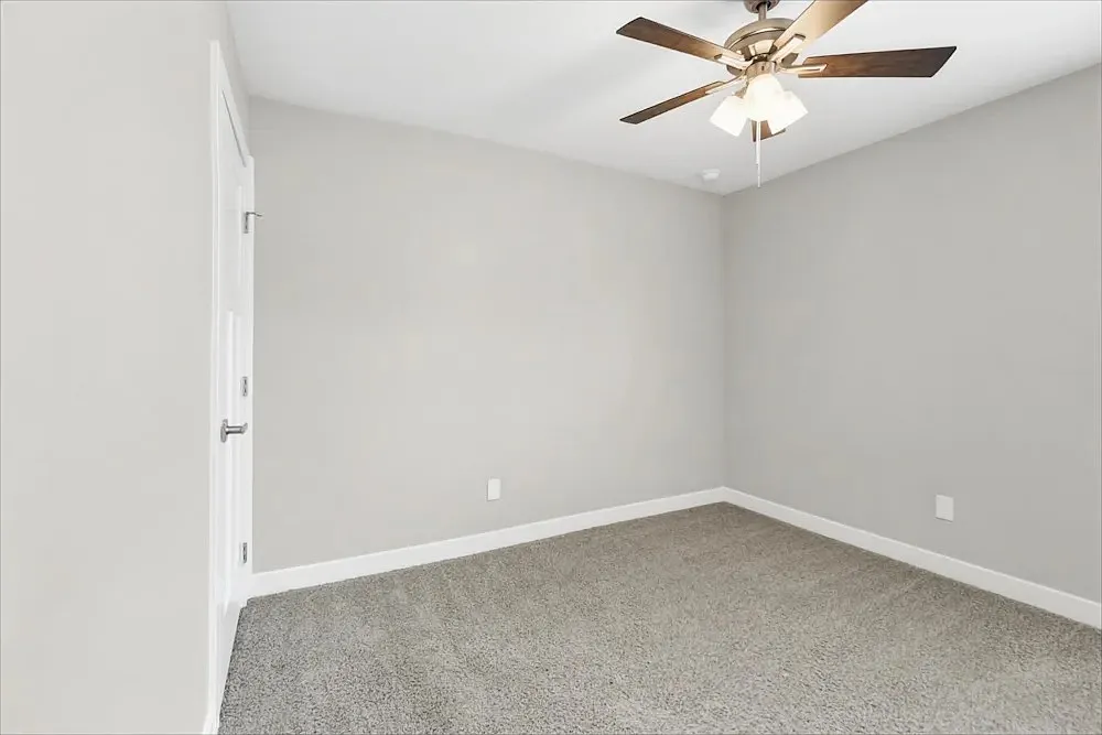 4 bed, 2.5 bath, 2114 sqft, $2,240 — Photo 4