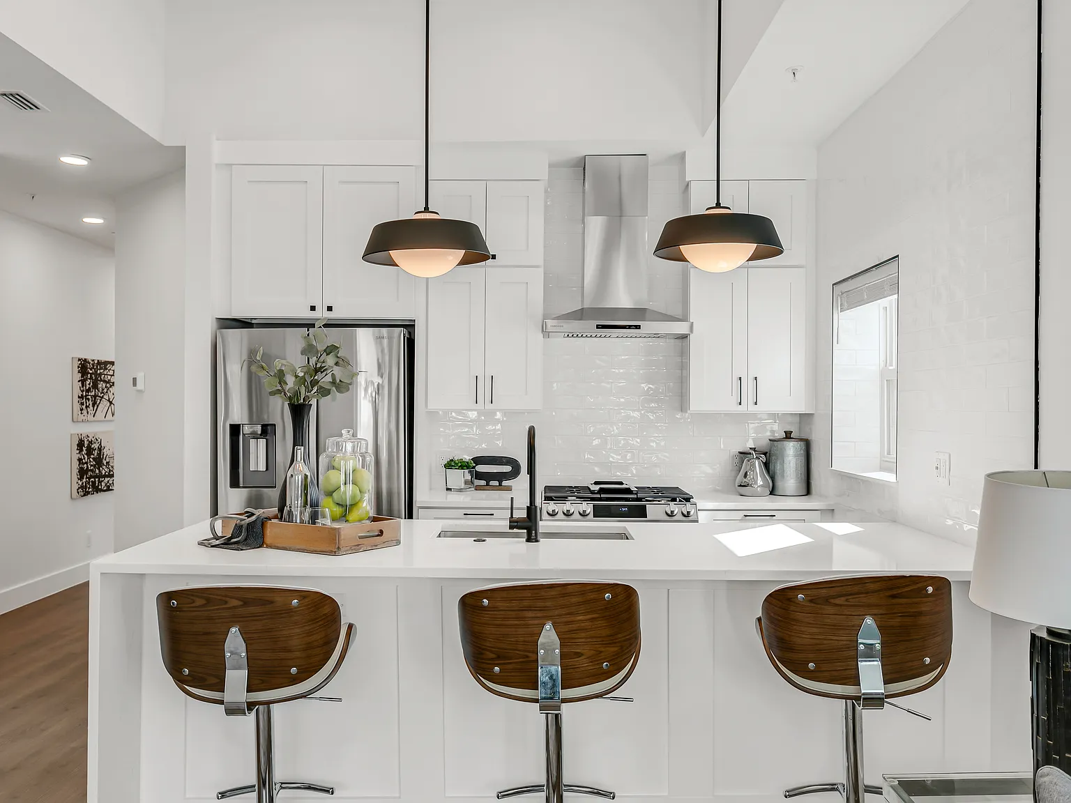 2 bed, 826 sqft, $2,999 — Photo 4